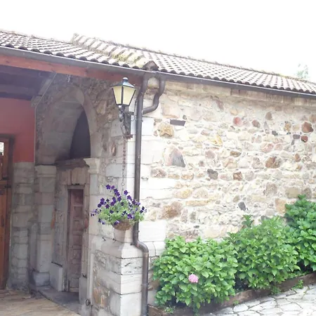 Apartament Rurales Casona De Lolo *